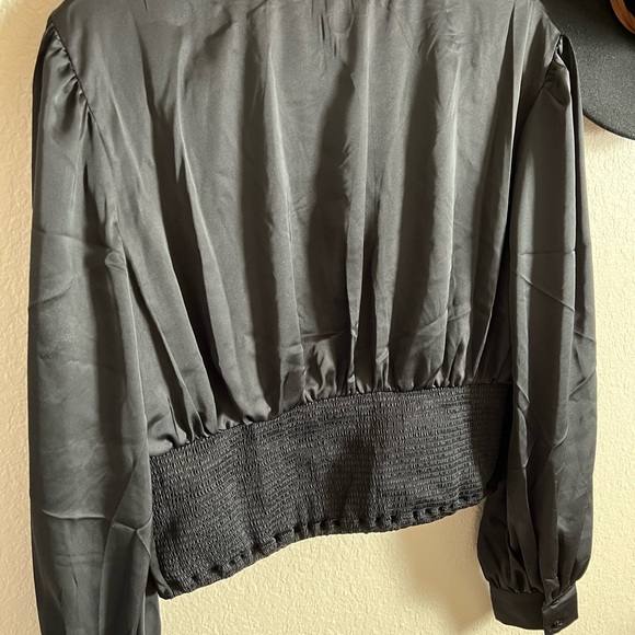 The Drop Cropped Blouse | 2X - Picture 6 of 7